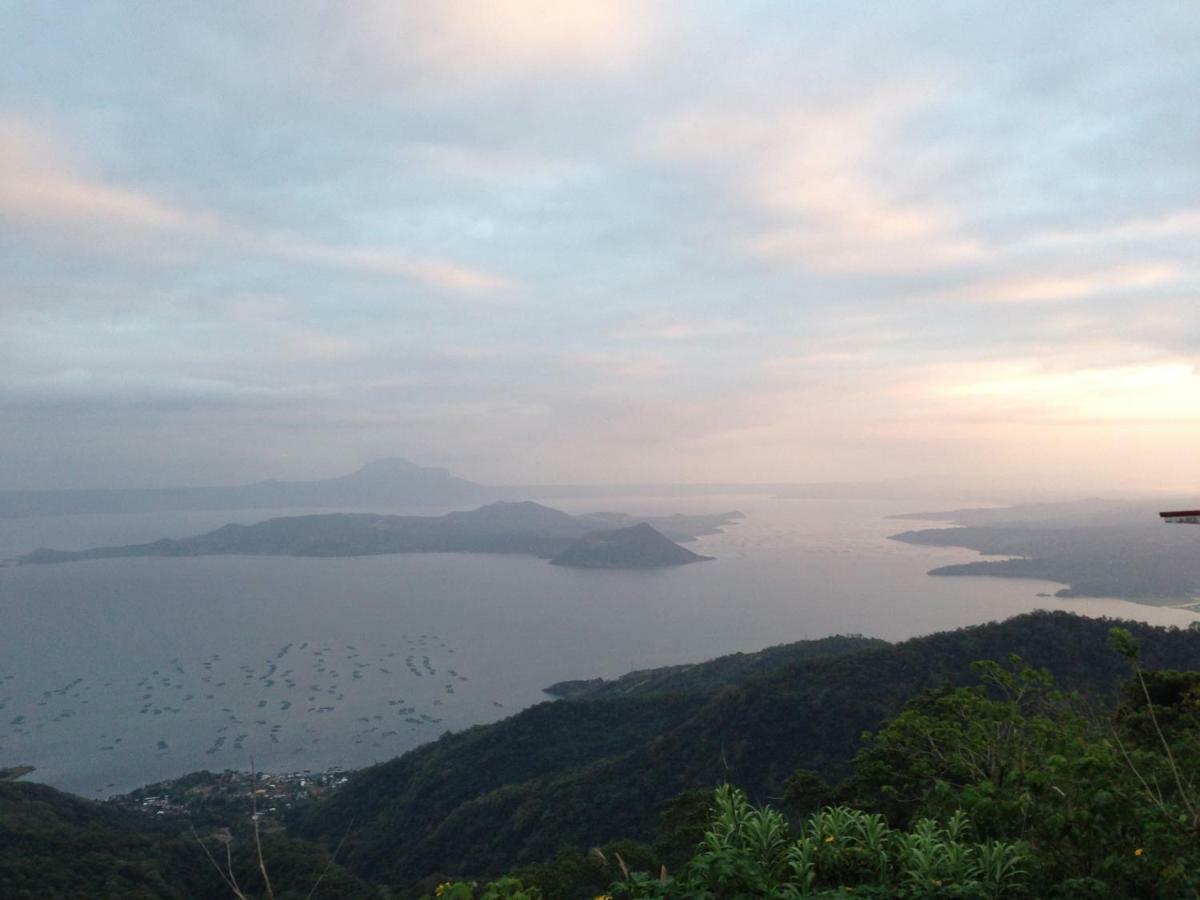 Appartement A Million Dollar View à Tagaytay City Extérieur photo